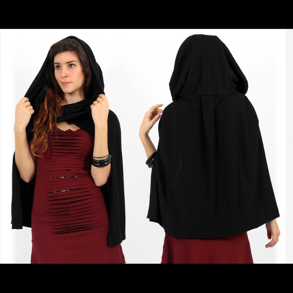 Toonz.shop - black knit cape - fall/Halloween